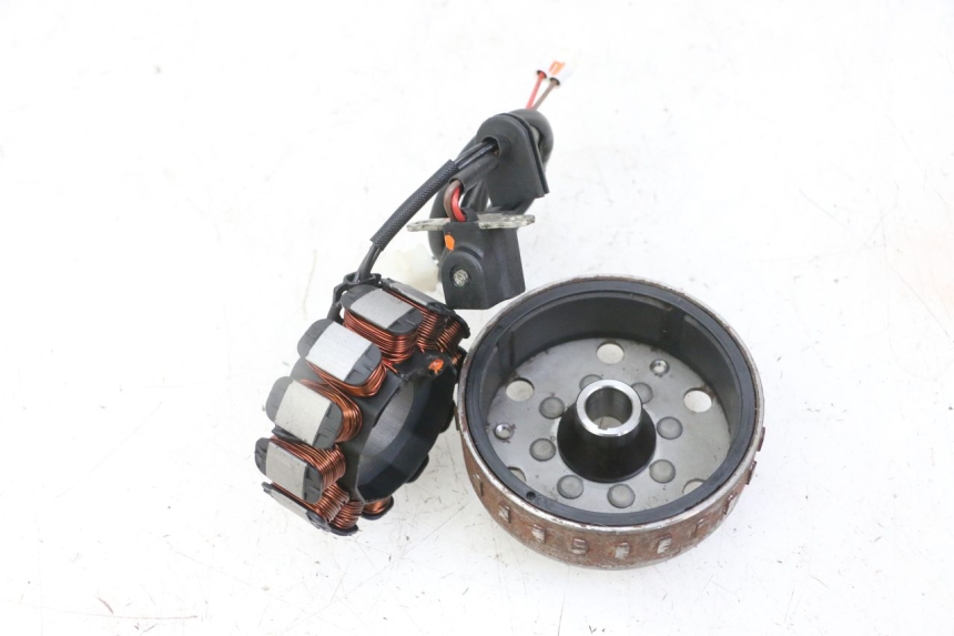 photo de STATORE PEUGEOT KISBEE 2T 50 (2018 - 2022)