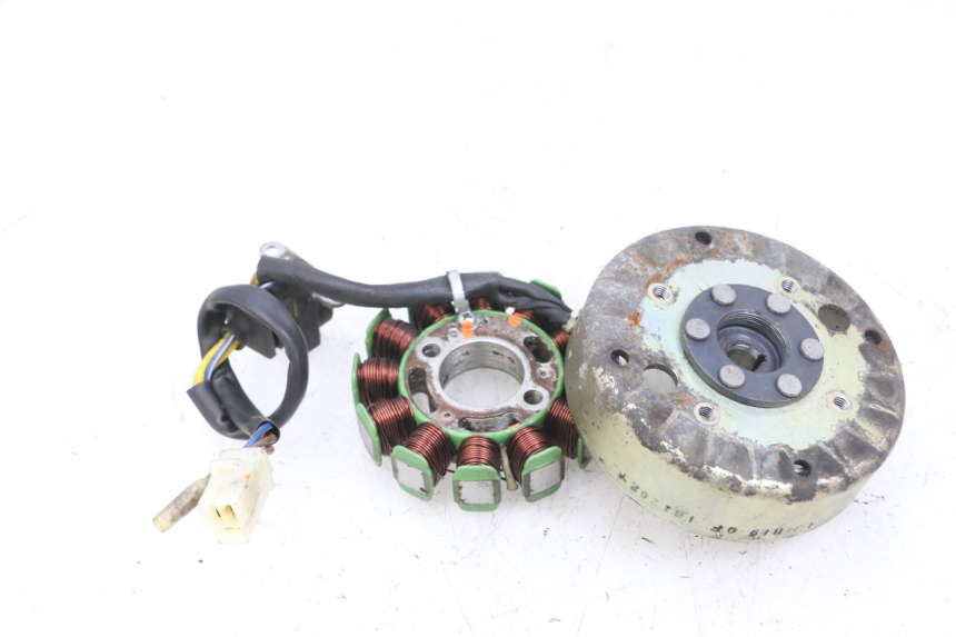 photo de ROTOR STATOR PEUGEOT KISBEE 4T 50 (2018 - 2022) - Primo piano tecnico