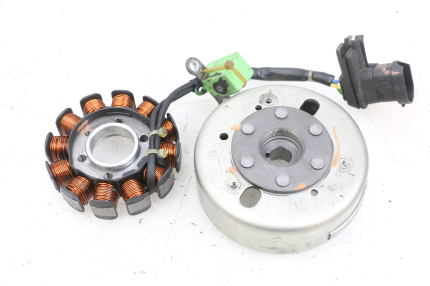 photo de ROTOR STATORE PIAGGIO NEW TYPHOON 50 (2018 - 2021) - Primo piano ad alta risoluzione