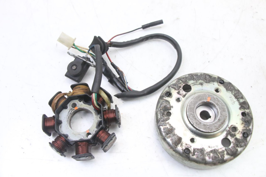 photo de ROTOR STATOR PEUGEOT KISBEE 4T 50 (2010 - 2017)