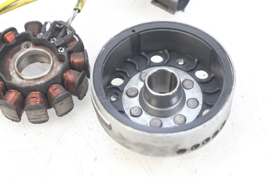 photo de ROTOR STATOR PIAGGIO VESPA LXV 125 (2006 - 2009)