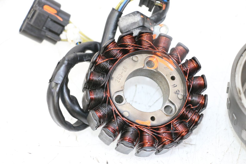 photo de STATORE PEUGEOT SATELIS 125 (2013 - 2018)