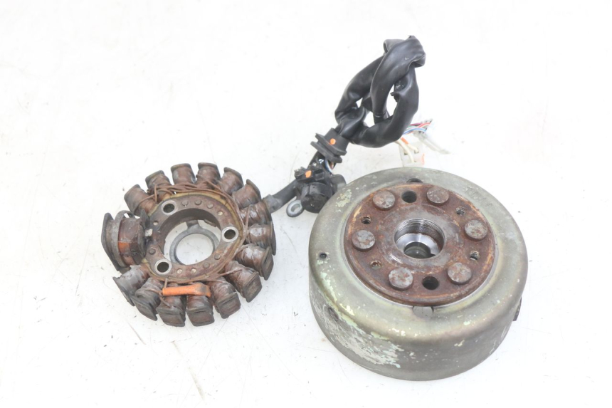 photo de ROTOR STATOR YAMAHA YP MAJESTY 125 (1998 - 2001)