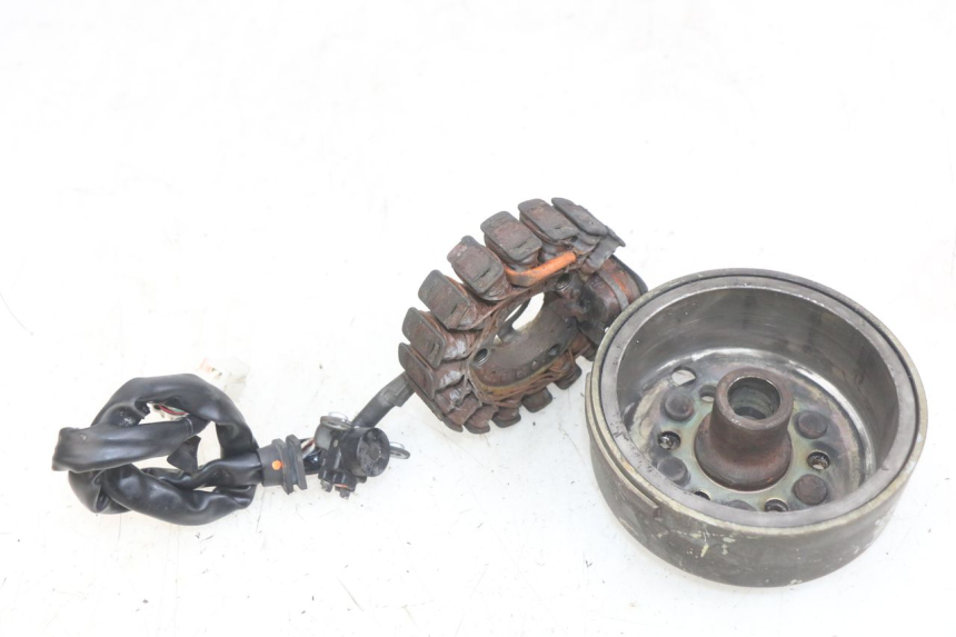 photo de ROTOR STATOR YAMAHA YP MAJESTY 125 (1998 - 2001)