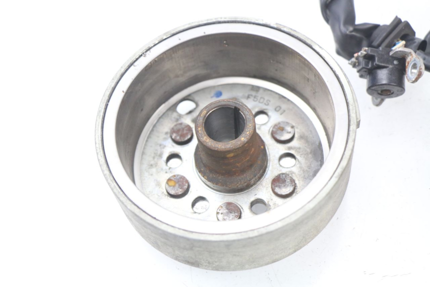 photo de ROTOR STATOR YAMAHA YP MAJESTY 125 (1998 - 2001)