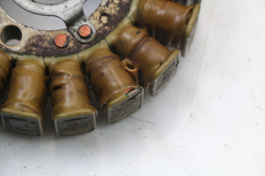 photo de ROTOR STATOR YAMAHA YP MAJESTY 125 (2002 - 2006) - Caratteristiche distintive