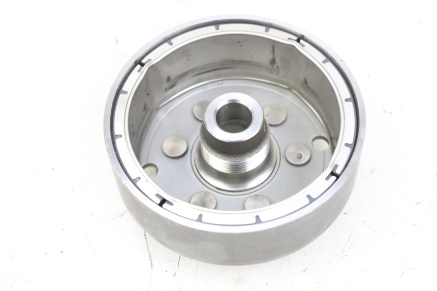 photo de VOLANO KAWASAKI ZR 7 750 (1999 - 2001) - Zoom sullo stato d'uso