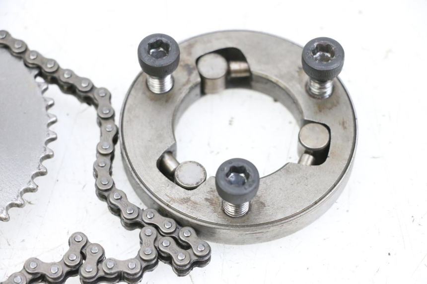 photo de RUOTA LIBERA AVVIAMENTO MAG POWER BOMBERS 4T 50 (2016 - 2026) - Primo piano tecnico