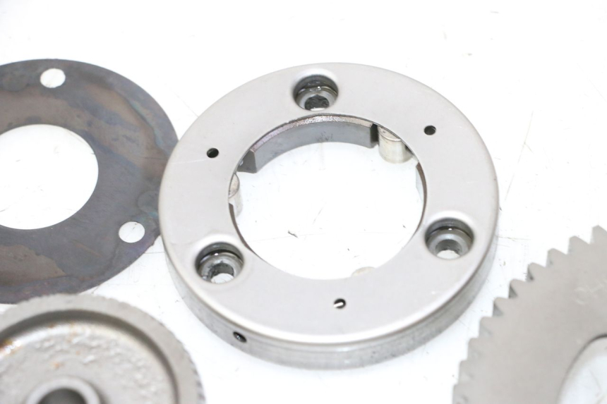 photo de RUOTA LIBERA AVVIATORE SUZUKI BURGMAN 125 (2007 - 2014)