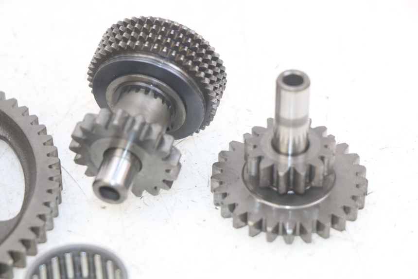 photo de RUOTA LIBERA AVVIATORE SUZUKI BURGMAN 650 (2002 - 2004)