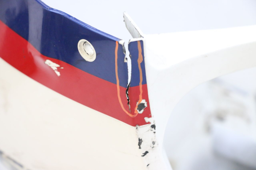 photo de PUNTALE KAWASAKI GPX R WARBIRD 600 (1988 - 1993) - Stato della superficie e materiale