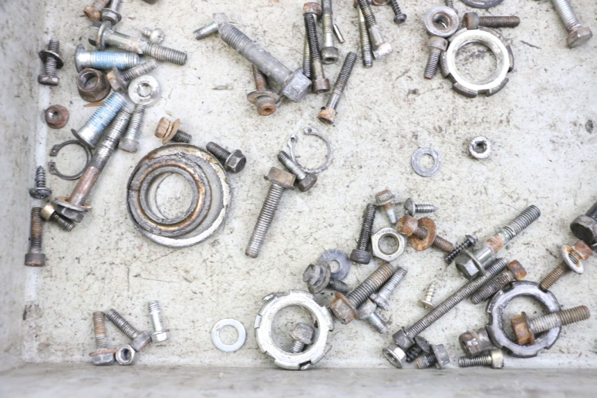 photo de SAC VITI BULLONI MBK BOOSTER SPIRIT 50 (2004 - 2017) - Altra angolazione