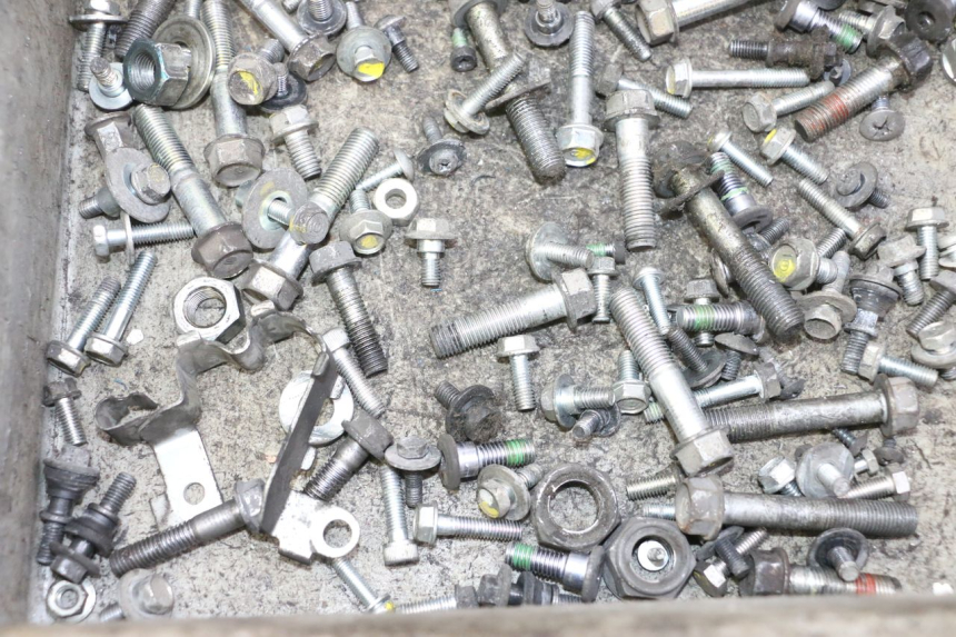 photo de SAC VITI BULLONE HONDA FES S-WING SWING ABS 125 (2007 - 2015)