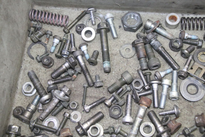 photo de SAC VITI YAMAHA FZ6 N FAZER 600 (2004 - 2006)