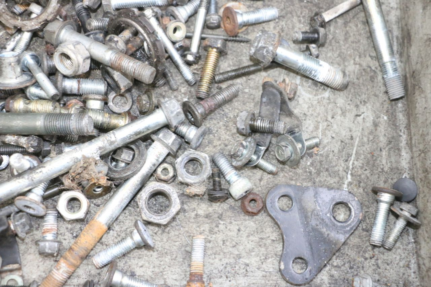 photo de VITI KAWASAKI GPX R WARBIRD 600 (1988 - 1993) - Primo piano tecnico