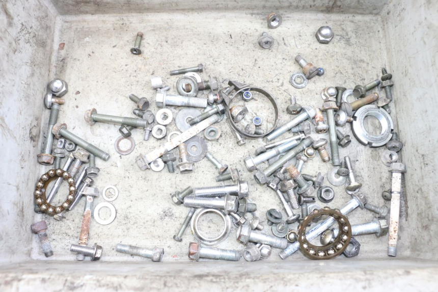 photo de VITI SUZUKI GZ MARAUDER 125 (1998 - 2004)