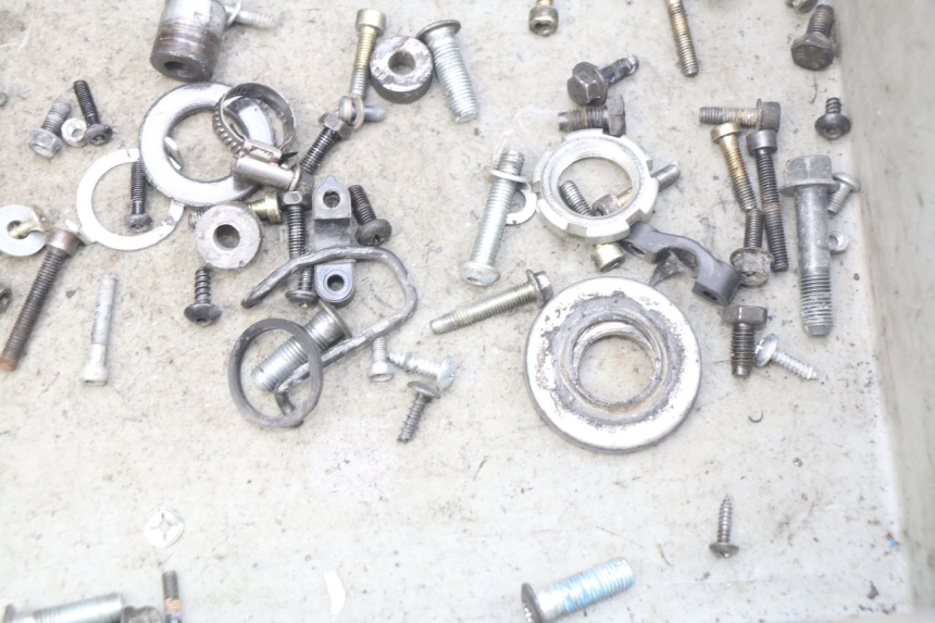 photo de SAC VITI BULLONE YAMAHA SLIDER NAKED 50 (2004 - 2018)