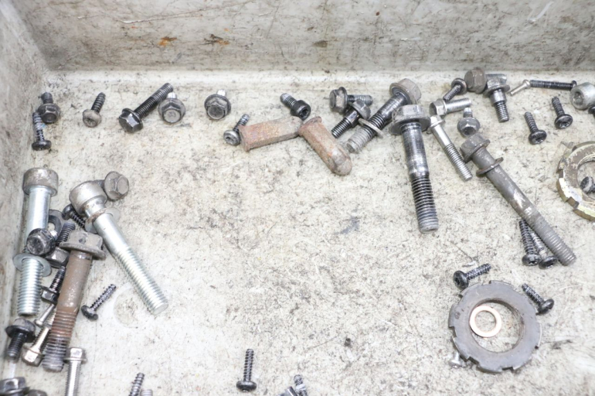 photo de VITI PEUGEOT SPEEDFIGHT 4 4T EFI 50 (2021 - 2025) - Zoom sullo stato d'uso