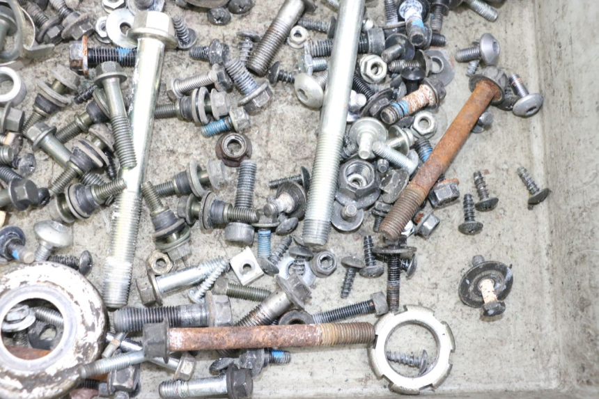 photo de SAC VITI BULLONERIA YAMAHA X-MAX XMAX 125 (2010 - 2013) - Primo piano tecnico