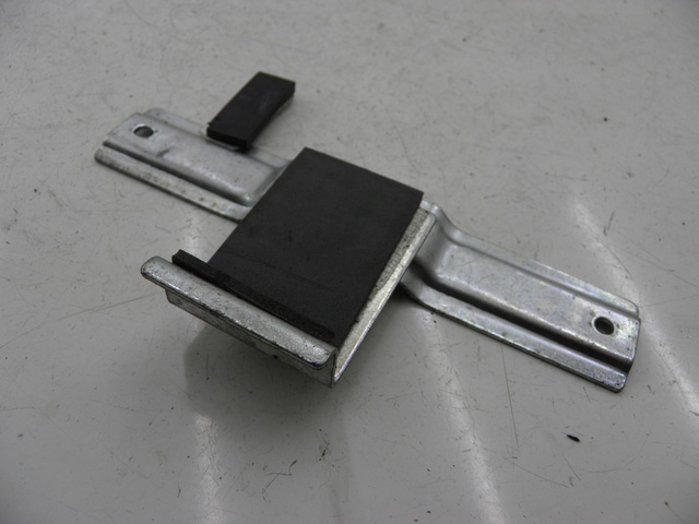 photo de SANGLE BATTERIE HONDA SH 125 (2005 - 2008)