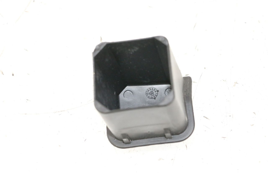 photo de CINGHIA KIT UTENSILI PIAGGIO VESPA GTS SUPER IE 125 (2009 - 2016) - Zoom sullo stato d'uso