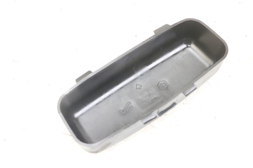 photo de CINGHIA KIT UTENSILI PIAGGIO XEVO - X EVO 125 (2007 - 2016) - Dettaglio del componente