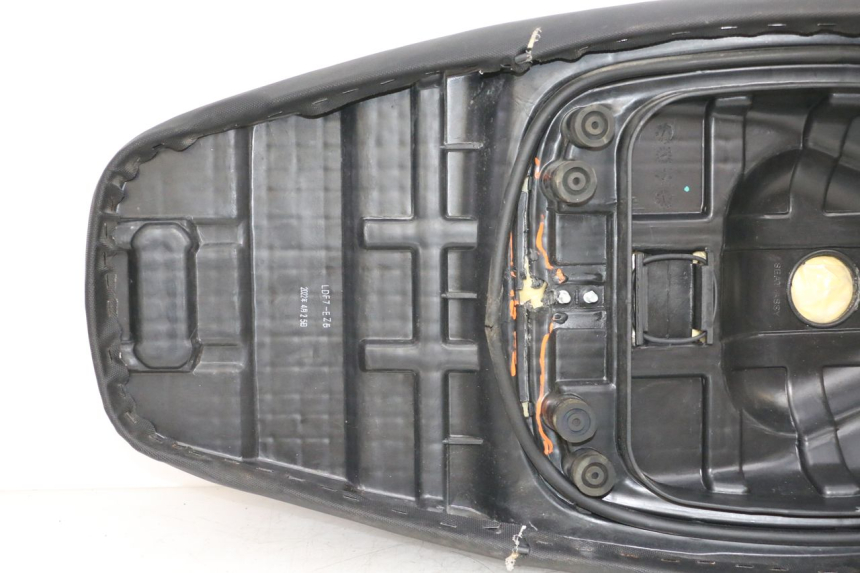 photo de SELLE KYMCO AGILITY 4T 50 (2018 - 2022) - Focus sulla struttura