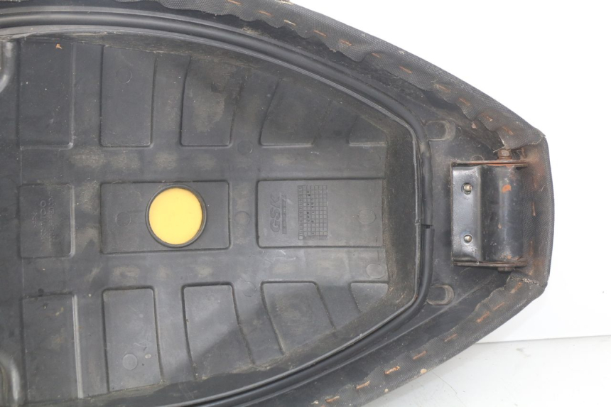 photo de SELLE KYMCO AGILITY RS 2T 50 (2009 - 2013) - Primo piano ad alta risoluzione