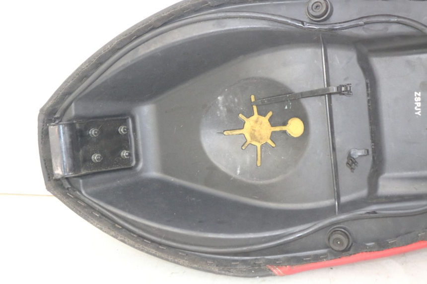 photo de SELLE APRILIA SR 2T 50 (2012 - 2017)