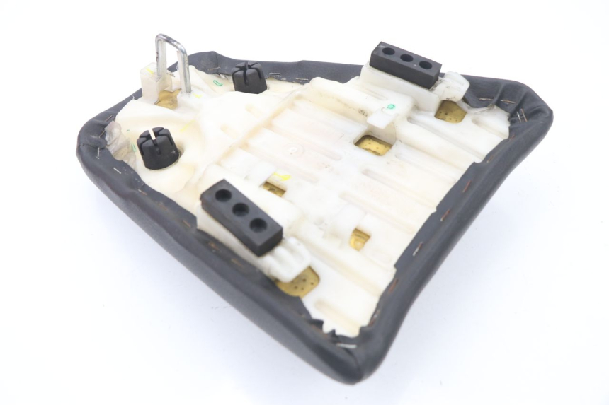 photo de SELLA POSTERIORE HONDA CBF 125 (2009 - 2015)