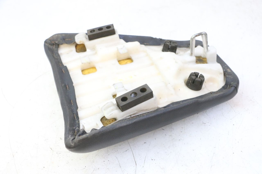 photo de SELLA POSTERIORE HONDA CBF 125 (2009 - 2015)