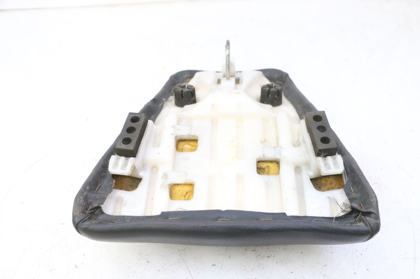 photo de SELLA POSTERIORE HONDA CBF 125 (2009 - 2015)