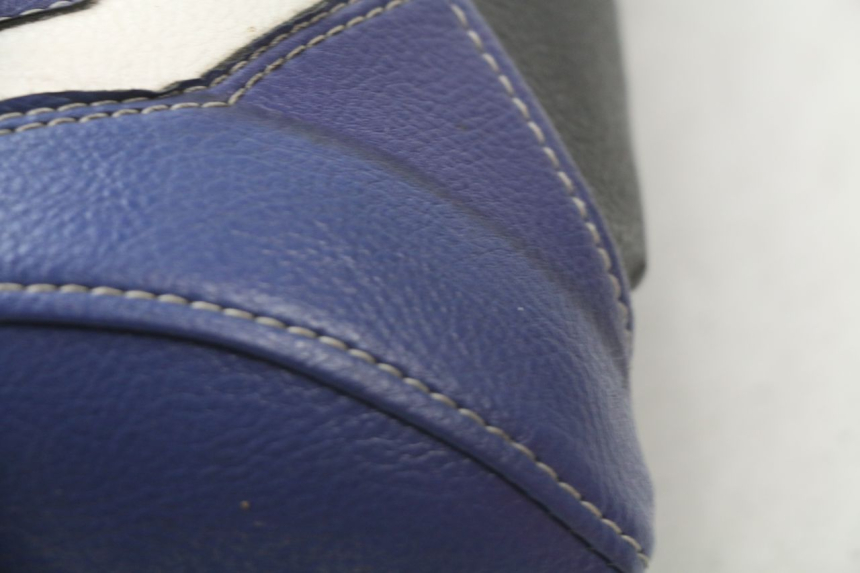 photo de SELLA POSTERIORE HONDA CBR 919 RR FIREBLADE 900 (1998 - 1999) - Dettaglio del componente