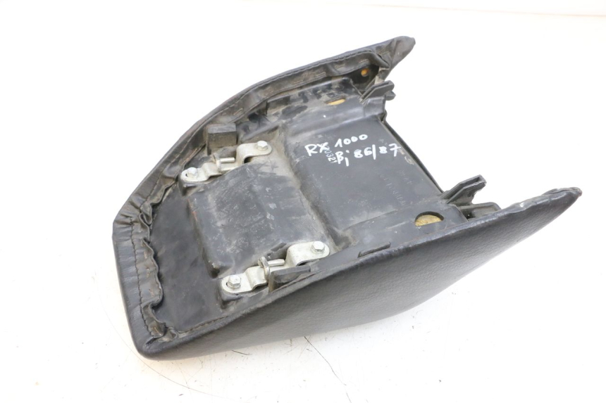 photo de SELLA POSTERIORE KAWASAKI GPZ RX 1000 (1986 - 1988) - Altra angolazione