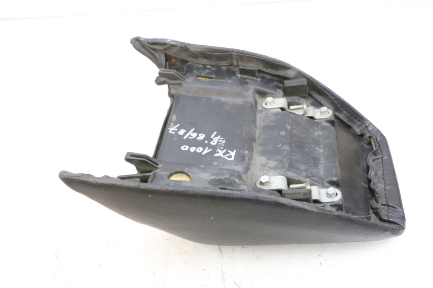 photo de SELLA POSTERIORE KAWASAKI GPZ RX 1000 (1986 - 1988) - Vista d'insieme del prodotto
