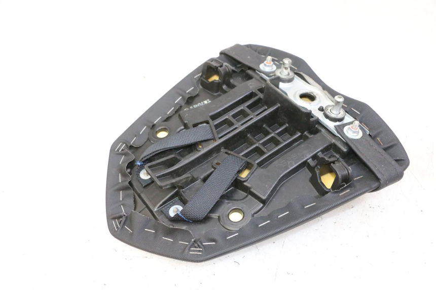 photo de SELLA POSTERIORE SUZUKI GSR 750 (2011 - 2017)