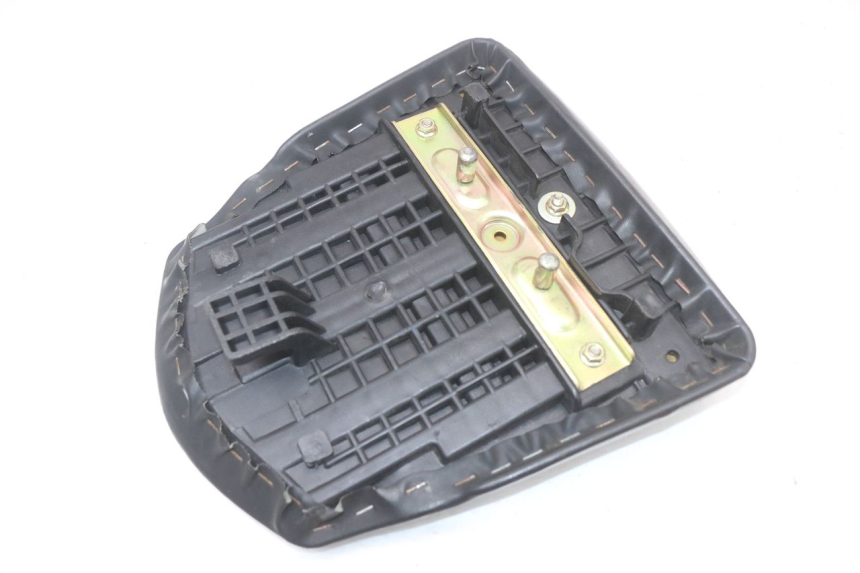 photo de SELLA POSTERIORE HYOSUNG GTR 125 (2006 - 2008)