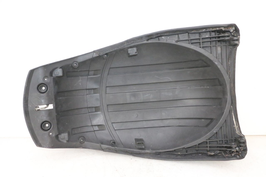 photo de SELLA POSTERIORE JM MOTORS GTS 125 (2015 - 2019) - Vista d'insieme del prodotto