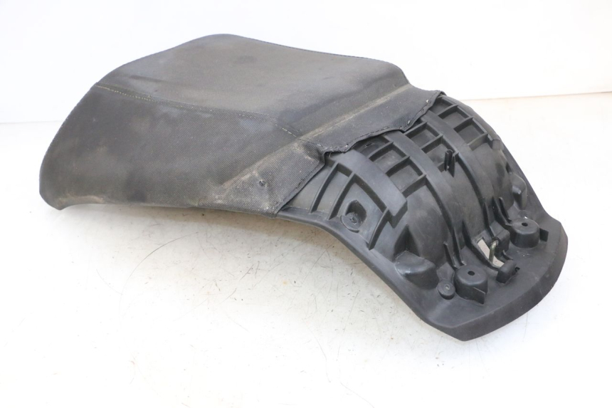 photo de SELLA POSTERIORE JM MOTORS GTS 125 (2015 - 2019) - Marcature e riferimenti originali