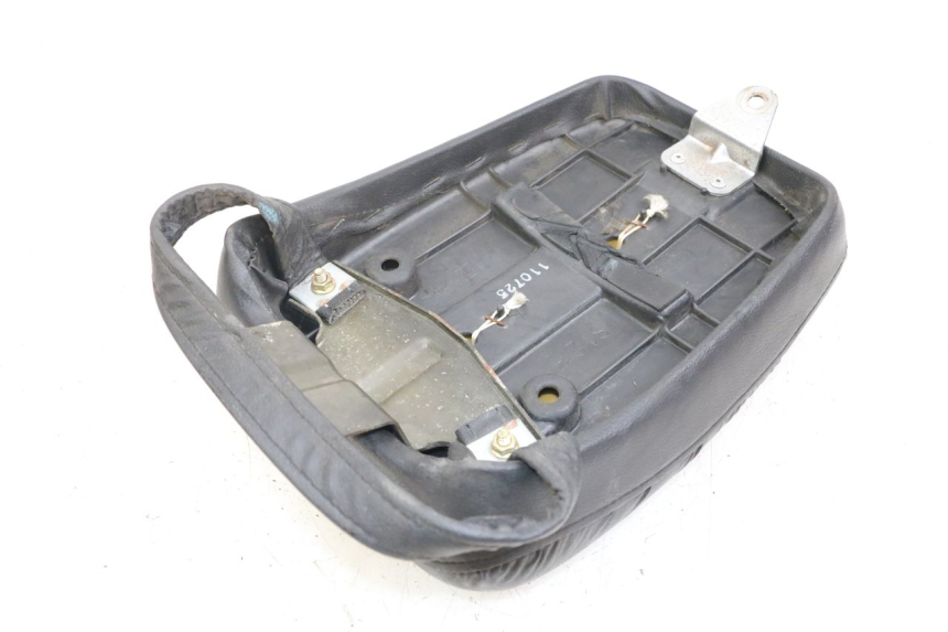 photo de SELLA POSTERIORE SUZUKI GZ MARAUDER 125 (1998 - 2004)