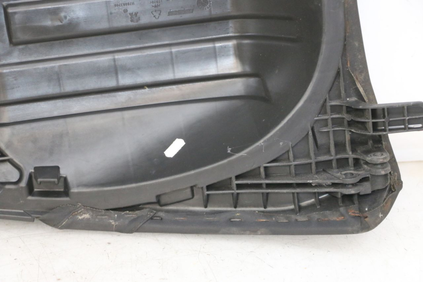 photo de SELLA POSTERIORE PEUGEOT SATELIS 125 (2013 - 2018)