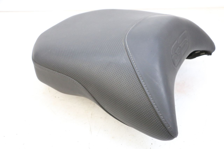 photo de SELLA POSTERIORE BMW R GS 1250 (2021 - 2024) - Altra vista dell'articolo
