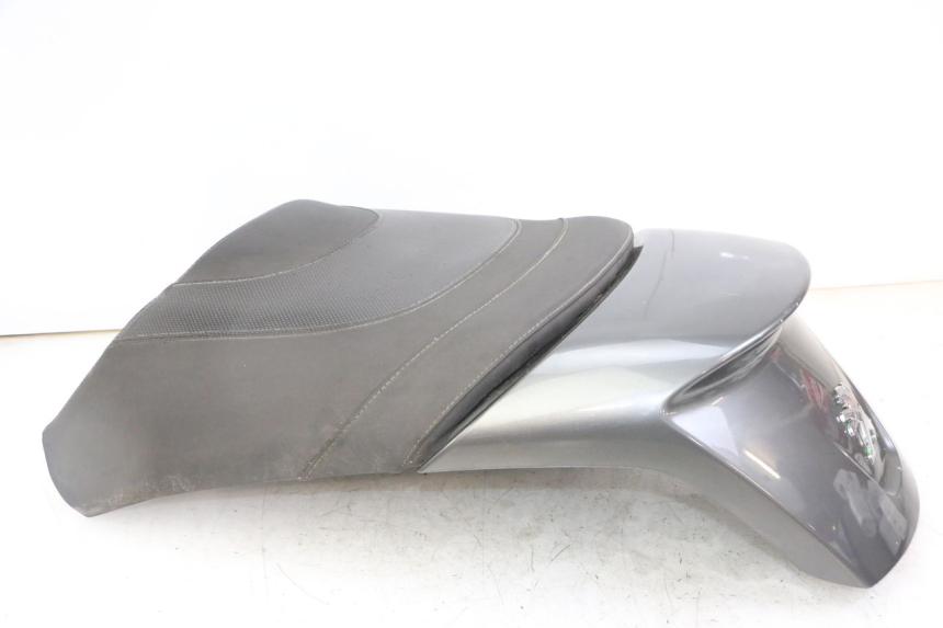 photo de SELLA POSTERIORE PEUGEOT SATELIS 125 (2013 - 2018)