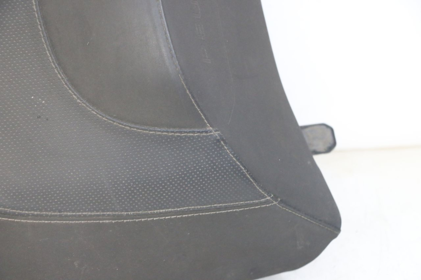photo de SELLA POSTERIORE PEUGEOT SATELIS 125 (2013 - 2018)