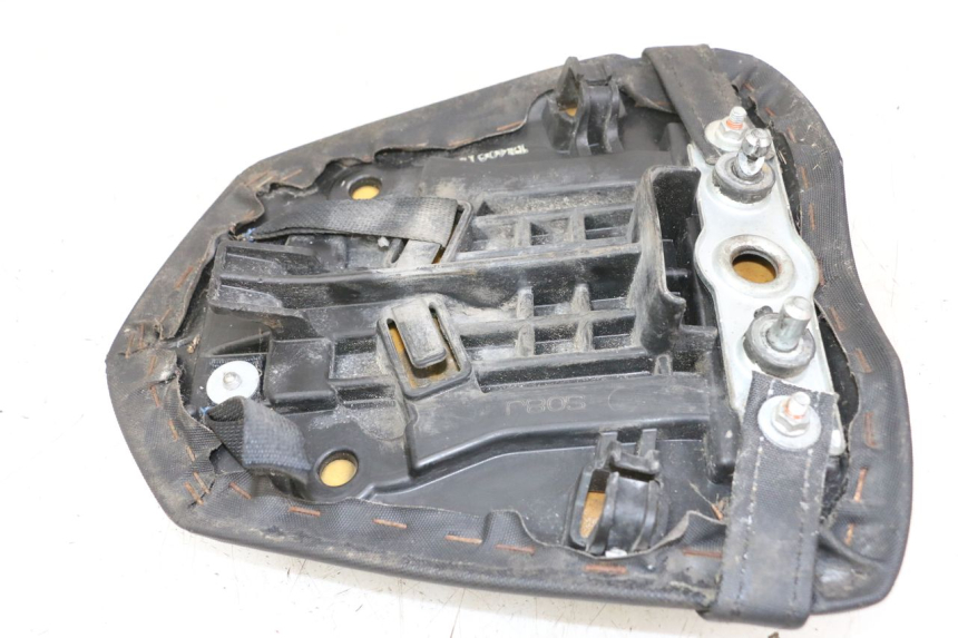 photo de SELLA POSTERIORE SUZUKI GSR 750 (2011 - 2017)
