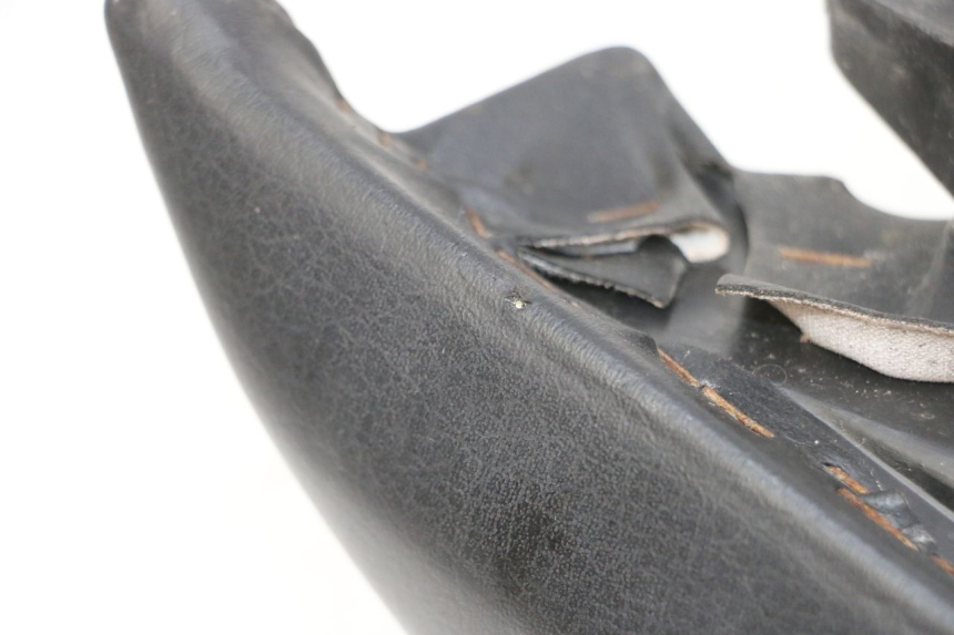 photo de SELLA POSTERIORE YAMAHA YP MAJESTY 125 (2002 - 2006) - Dettaglio del componente