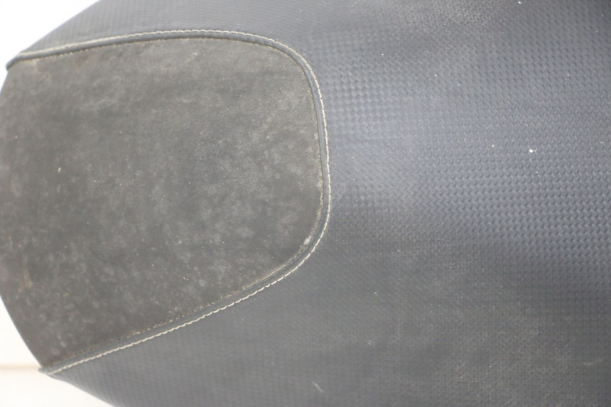 photo de SELLE ANTERIORE YAMAHA AEROX 2T 50 (2013 - 2017)