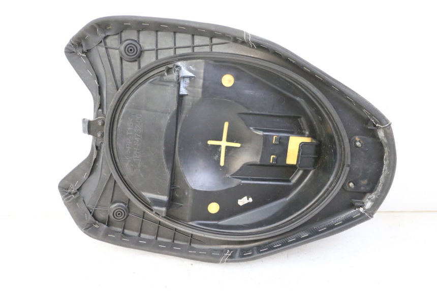 photo de SELLA ANTERIORE YAMAHA AEROX NAKED 2T 50 (2013 - 2017)