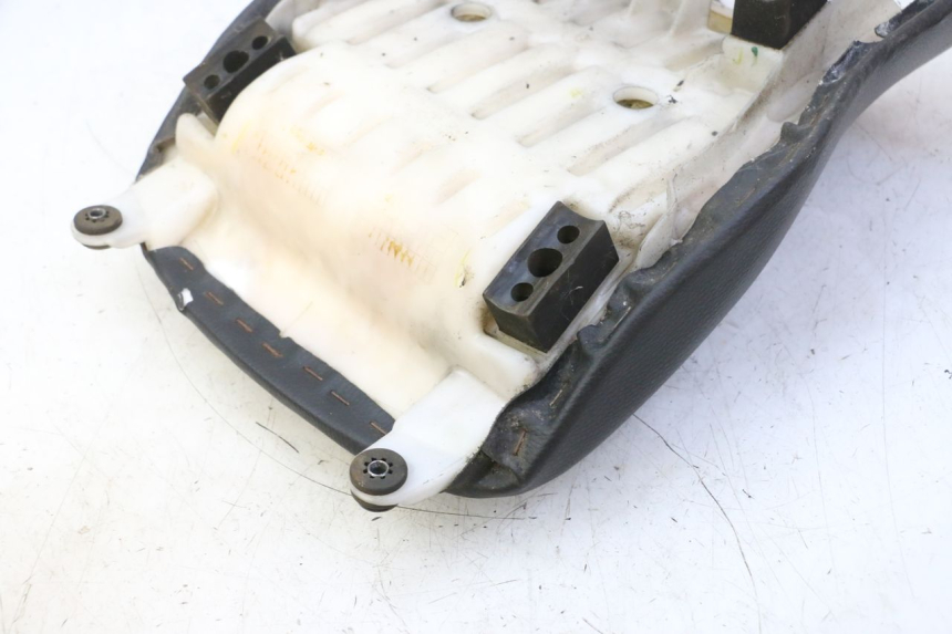 photo de SELLA ANTERIORE HONDA CBF 125 (2009 - 2015)