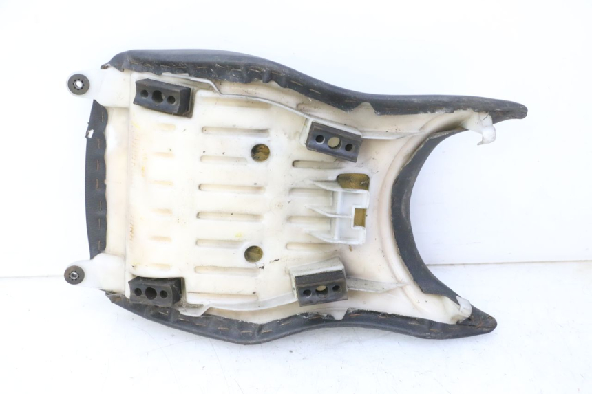 photo de SELLA ANTERIORE HONDA CBF 125 (2009 - 2015)